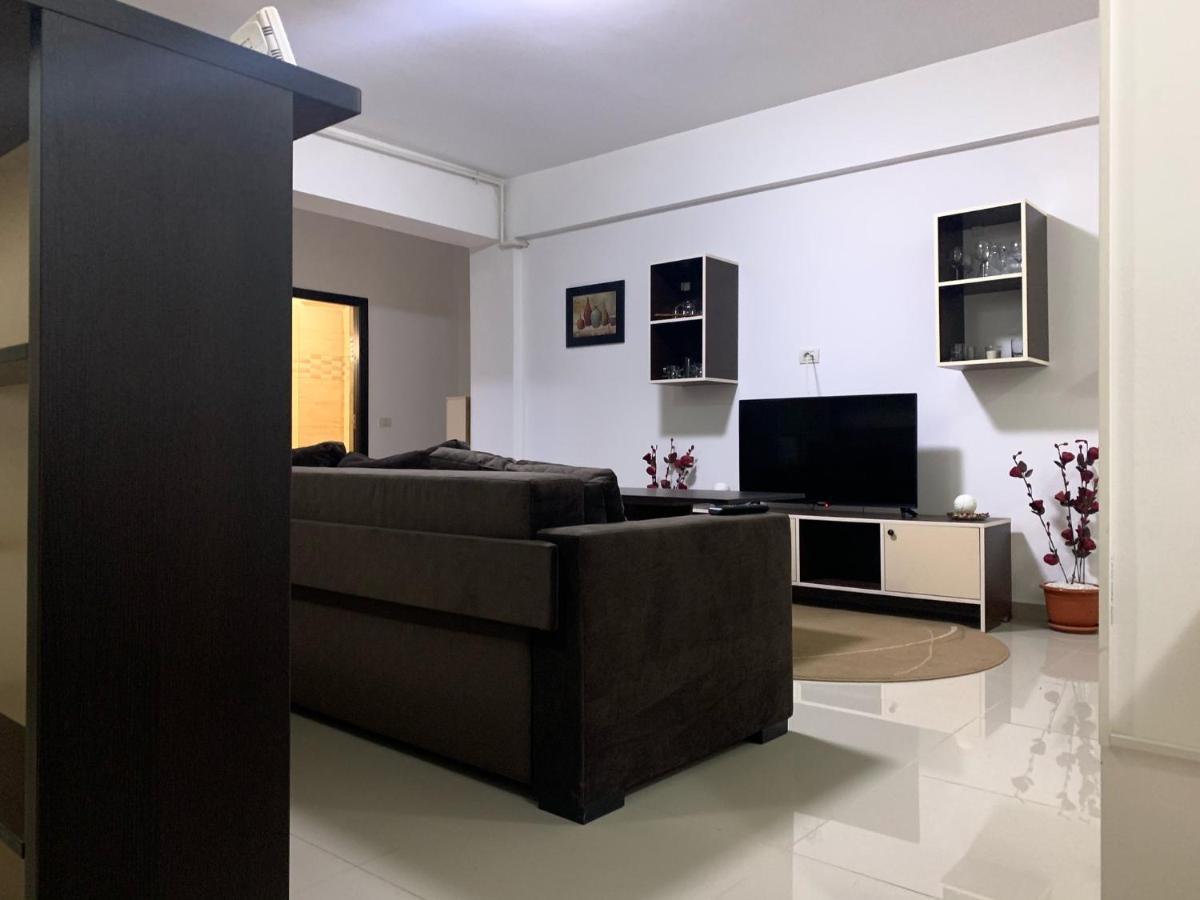 Ferdinand Apartment Constanta Luaran gambar