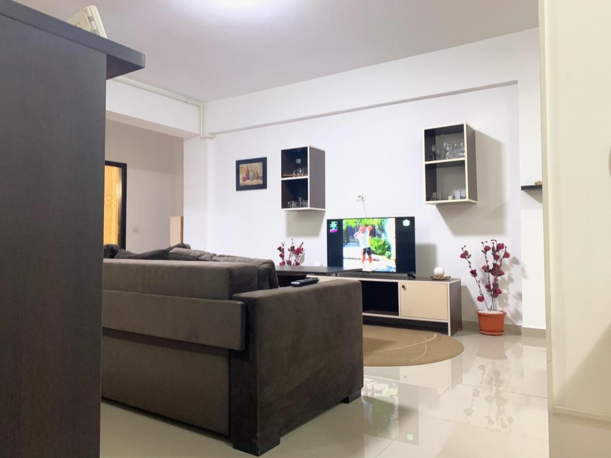 Ferdinand Apartment Constanta Luaran gambar