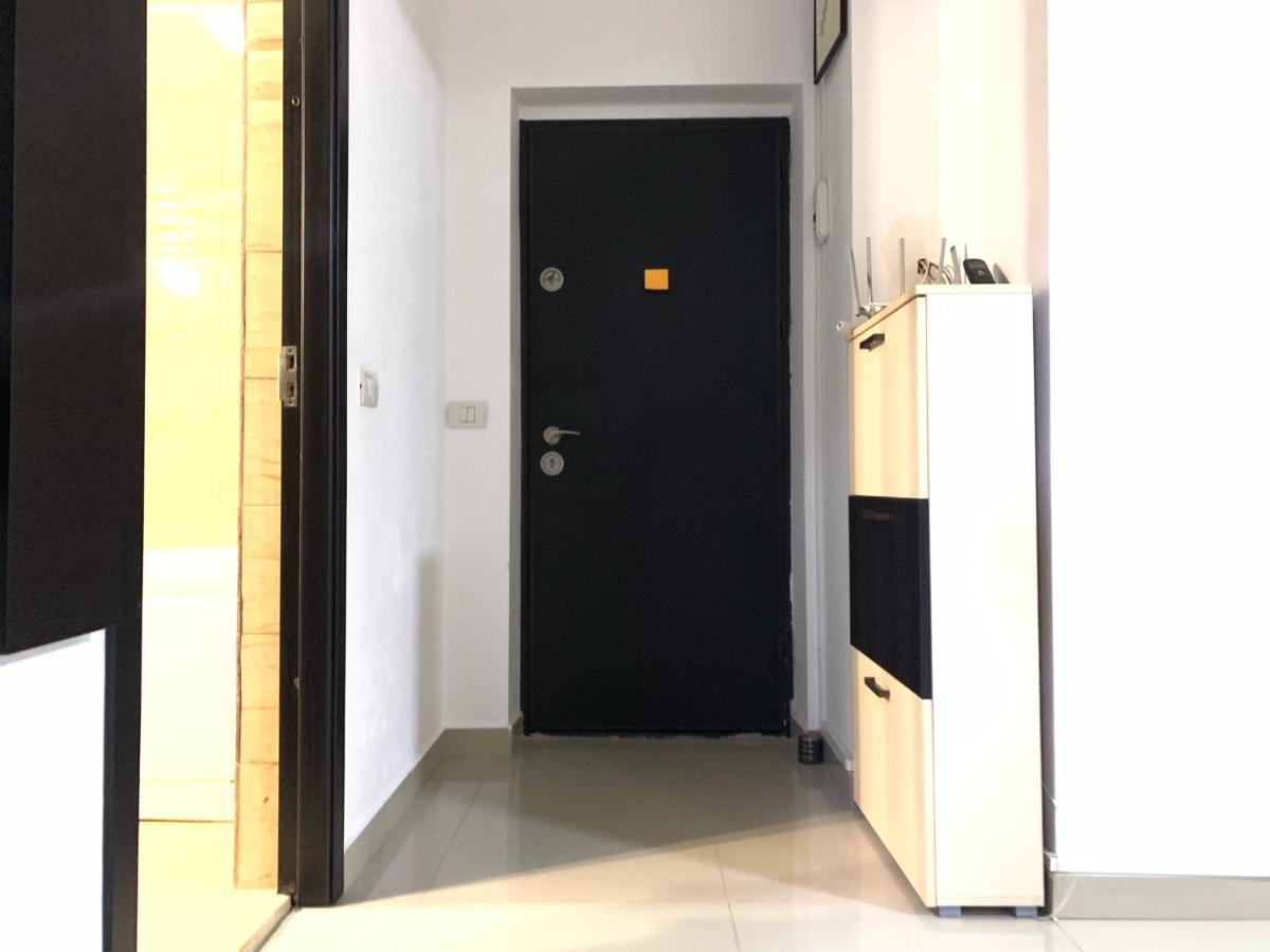Ferdinand Apartment Constanta Luaran gambar